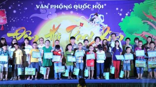 Văn phòng Quốc hội tổ chức “Đêm hội Trăng rằm” mừng tết Trung thu 2015